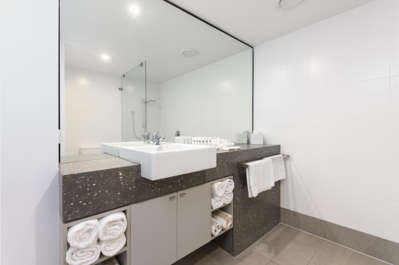 Beach Club Port Douglas Luxury Apartments Exteriör bild