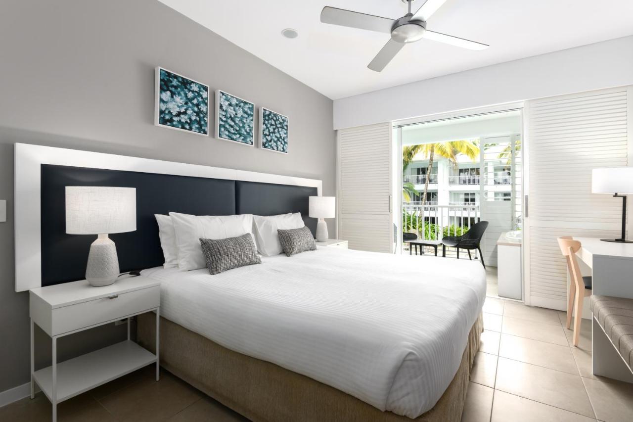 Beach Club Port Douglas Luxury Apartments Rum bild